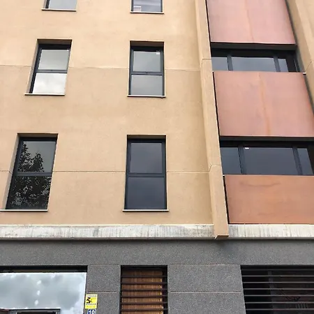 Apartament Cosy Well Located *