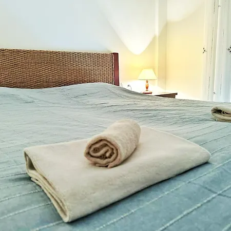 Cosy Well Located Apartment